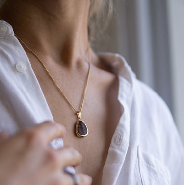 Redwood Drop Necklace - Yellow Gold